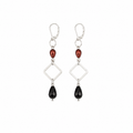 Aretes Shiny Purple con Cristal Negro Facetado y Rombo Plateado